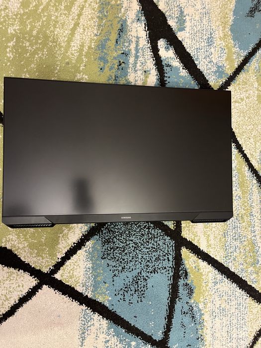 Monitor samsung oddysey g3 180 hz VA