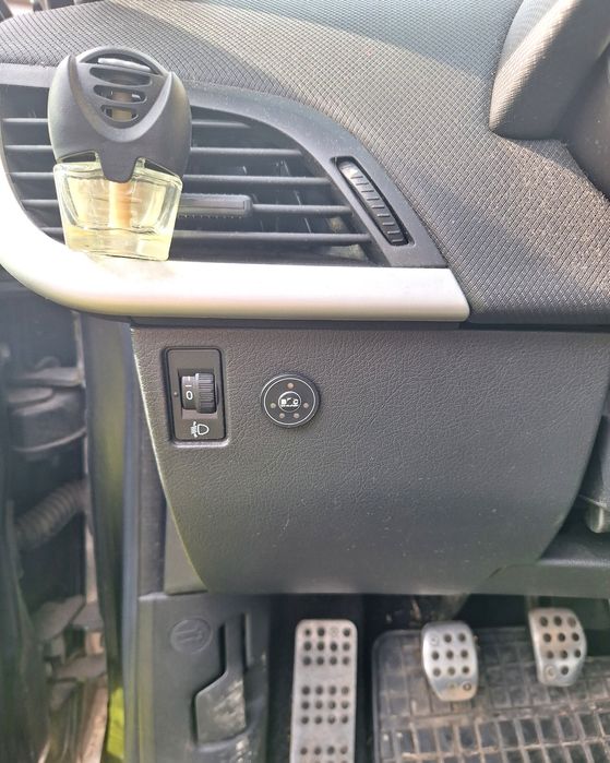 Peugeot 207 czarny 2010 LPG sprawny 1.4