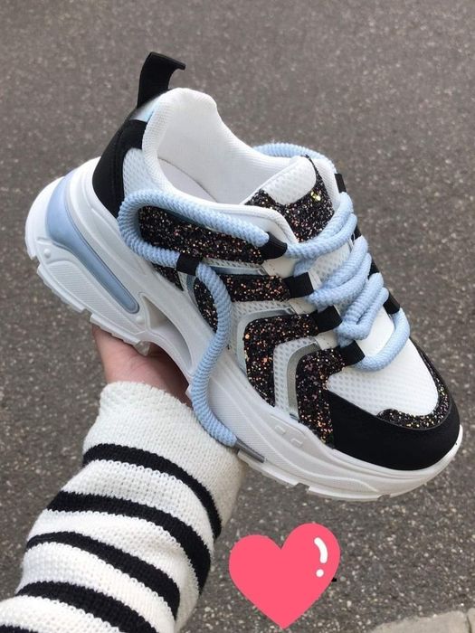 Buty sportowe sneakersy