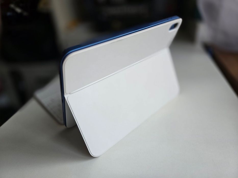 Apple Magic Keyboard MQDP3LL/A (Folio) для iPad 10 (2022)