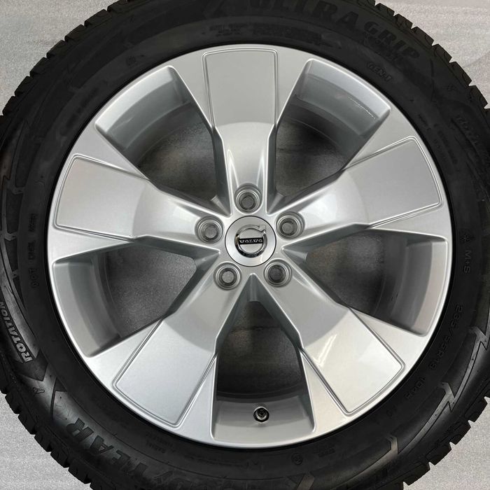 Felgi aluminiowe 18 Volvo Xc40 XC60 5x108 Et 50,5 Oryginalne