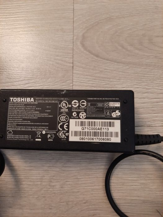 Oryginalny zasilacz Toshiba Satelite