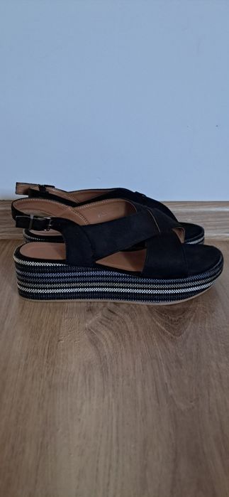 Sandały damskie nowe Clara Barson rozmiar 38