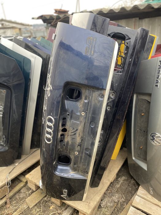 Ляда задня ауді