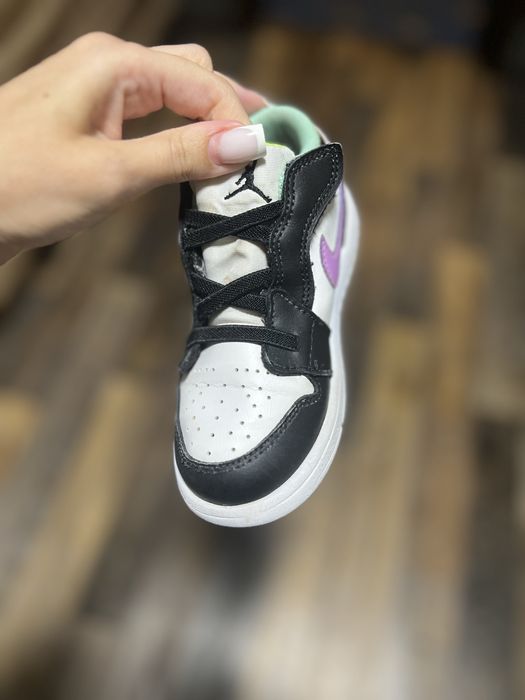 Продам кросівки nike