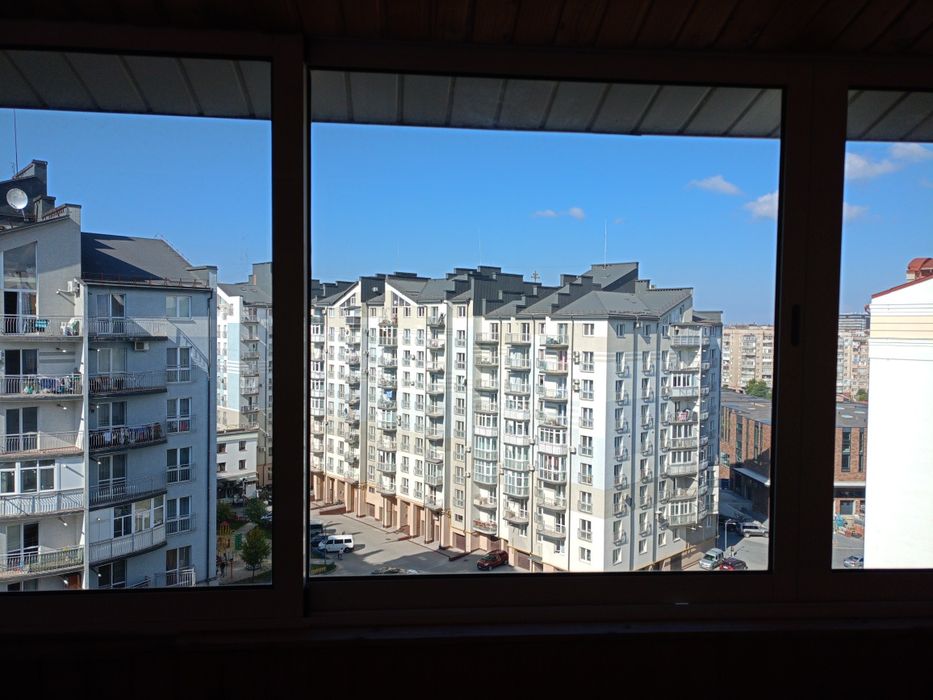 Продам 2 км квартиру, в.Стуса ,можливі Держпрограми