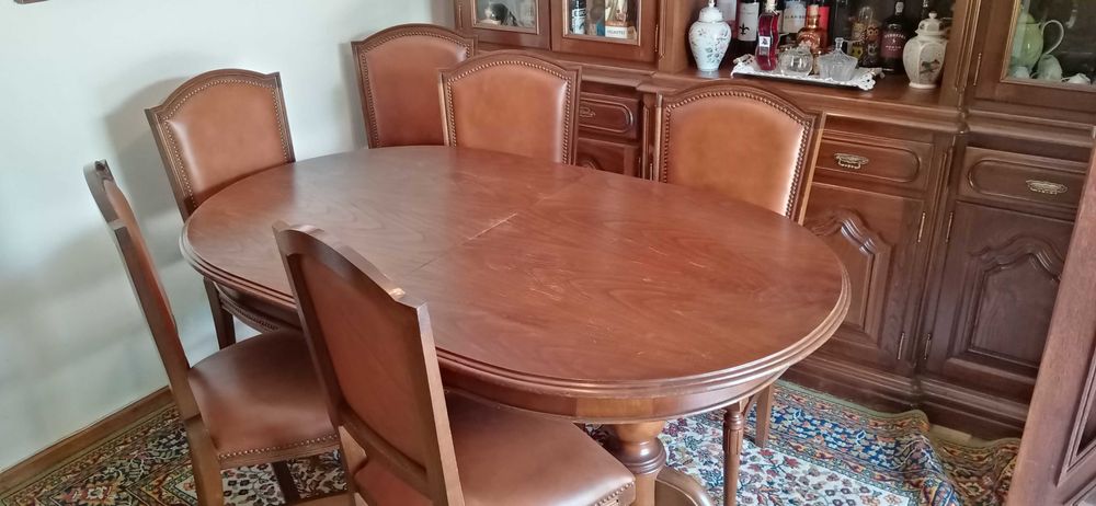 Dining Table + 6 Chairs64297833325955121