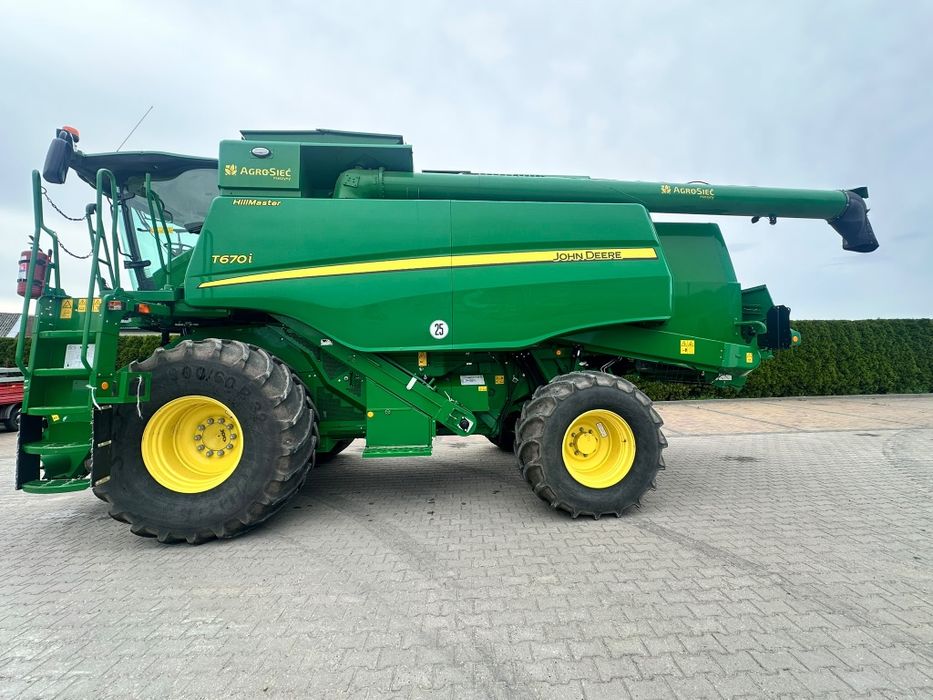 Kombajn John Deere T-670i HillMaster