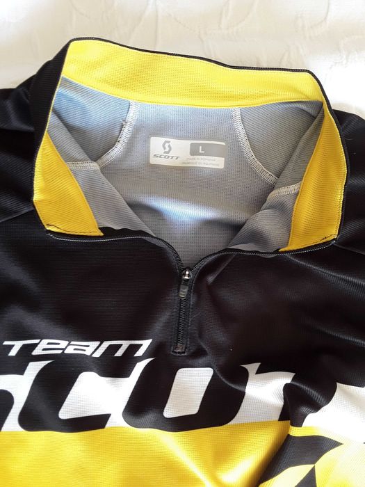 Camisa para ciclismo da marca Scott
