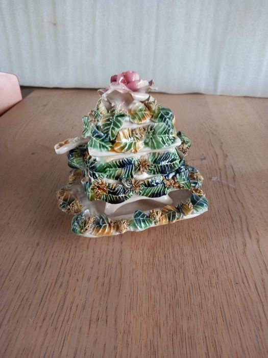 Conjunto de peças em porcelana