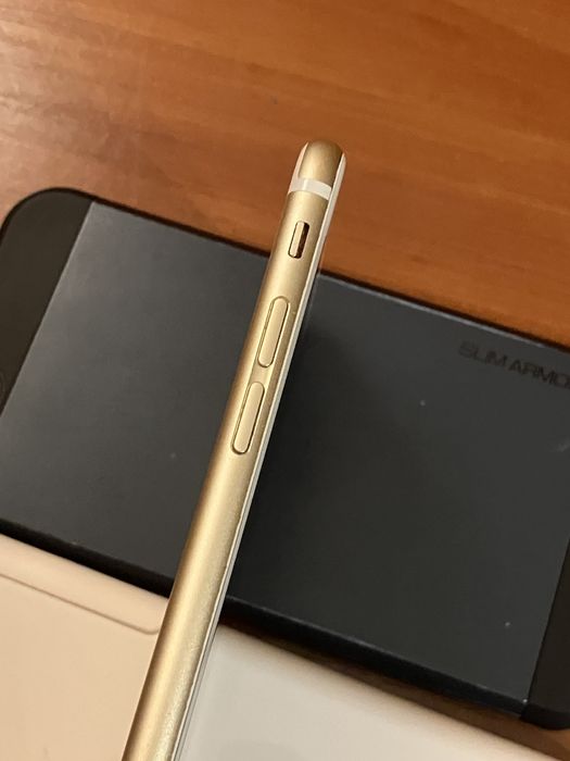 iPhone 6s біло-золотий