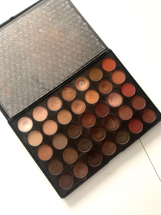 Morphe Brushes 35O paleta cieni brązy nude beże