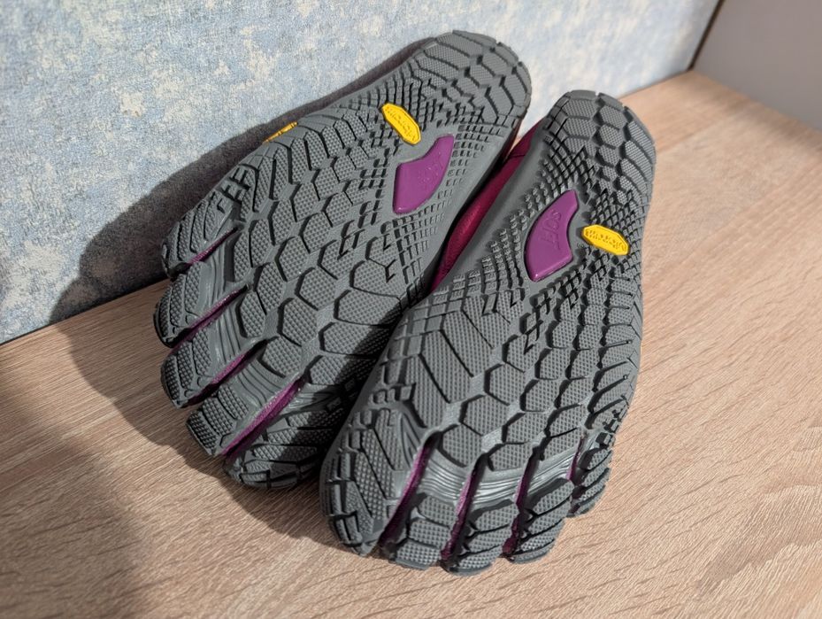 Vibram Fivefingers Trek Ascent LR