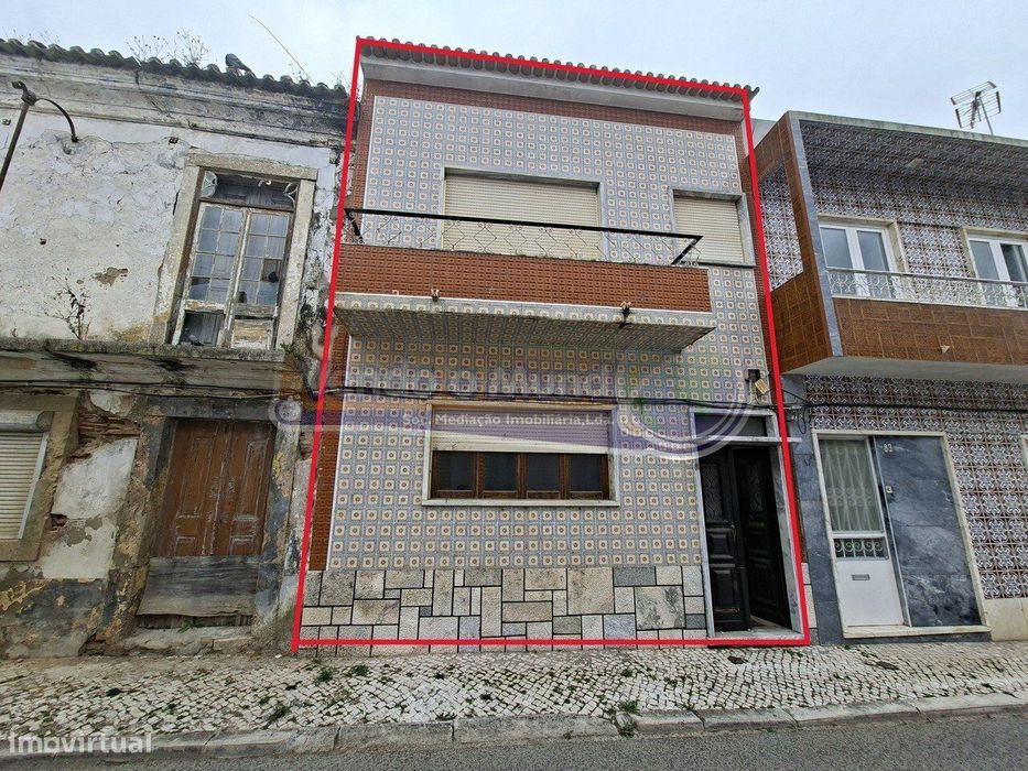 Moradia T3 em Salvaterra de Magos (S581)