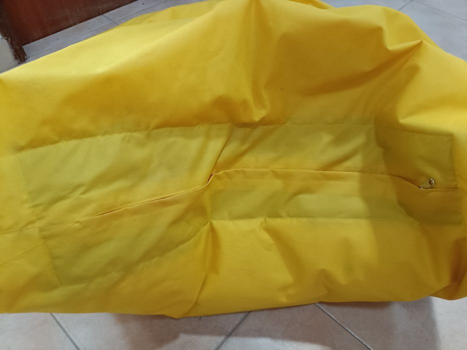 Pouffe amarelo exterior/interior