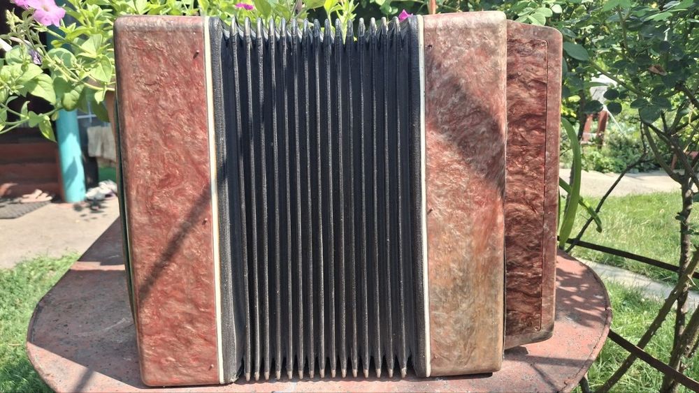 Продам Баян Кремінне