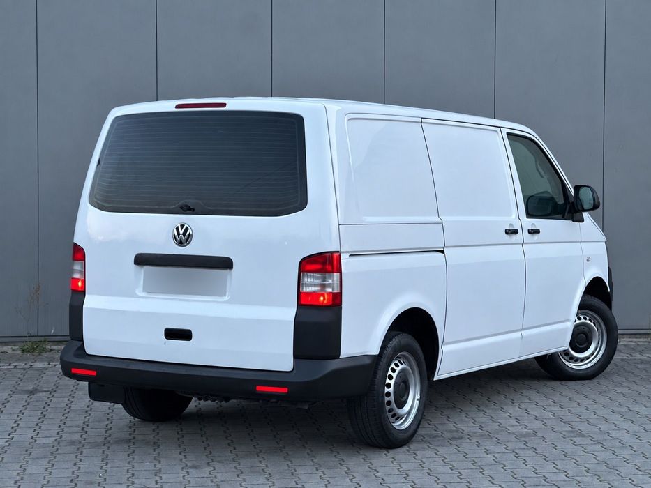 Volkswagen Transporter T5  2.0 TDI 2010 Salon Polska FV klima grzana szyba