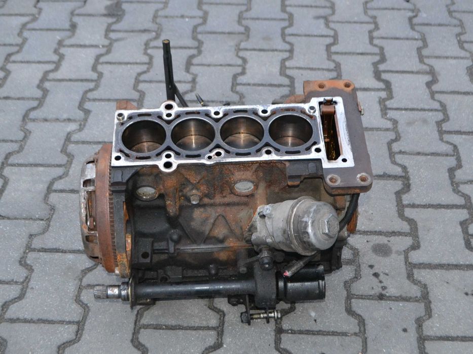 Blok wał korbowy Silnik Bez Głowicy MINI 1.6 16V