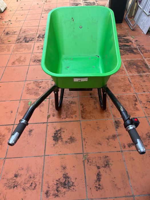 Carrinho Eléctrico Schefer ASK Premium – Capacidade 150 kg / 80 Litros