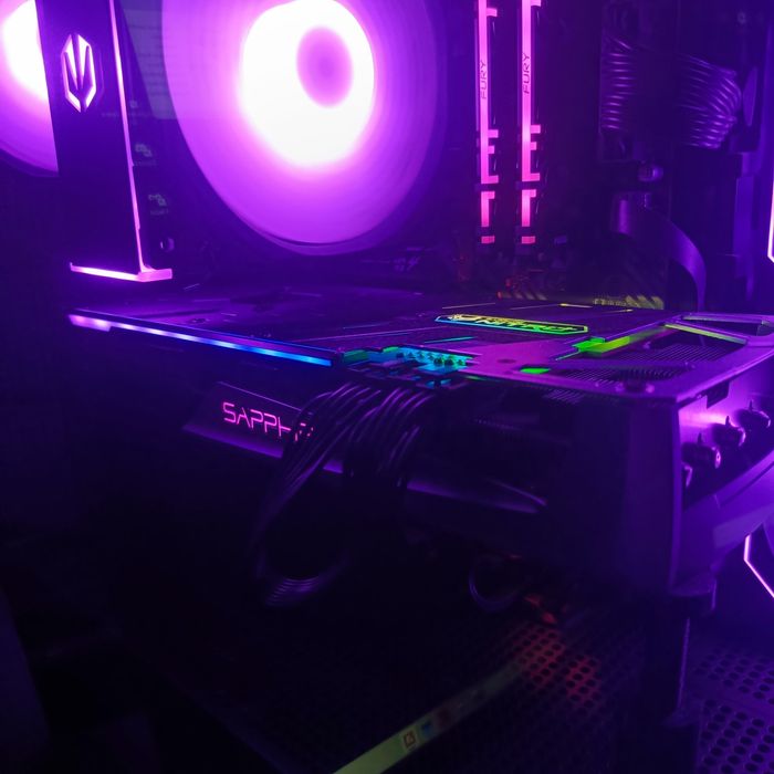 Sapphire Nitro+ Radeon RX 5700 XT Special Edition 8 GB GDDR6

Na sprzedaż oferuję wydajną kartę graficzną Sapphire Nitro+ Radeon RX 5700 XT Special Ed