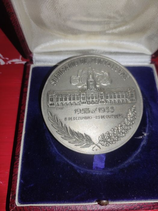 Peças antigas para desocupar