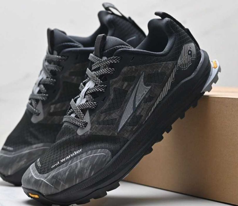 Кросівки and Wander x Altra LONE PEAK 9+ оригінал