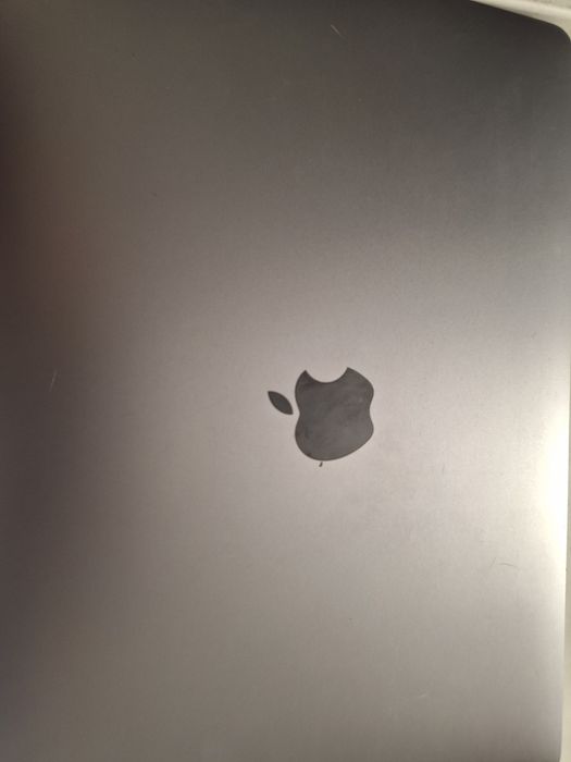 Macbook pro A1708 13" 8GB Ram 512GB disco