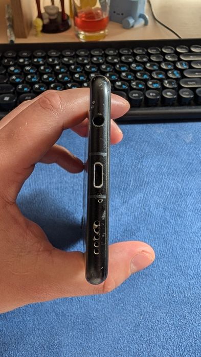 Huawei P Smart+ 4/64GB, робочий, екран цілий, розбита задня кришка