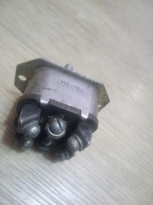 Тумблер переключатель