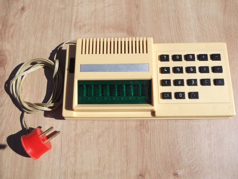 Калькулятор Электроника 4-71Б БИС 4