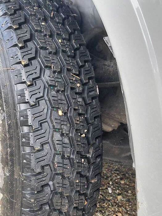 Opel Campo 4x4 em excelente estado