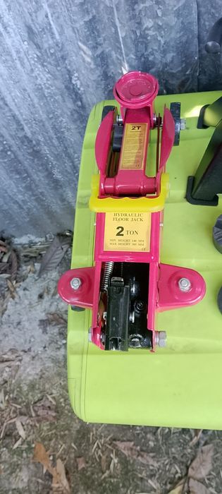 Macaco com preguiças
