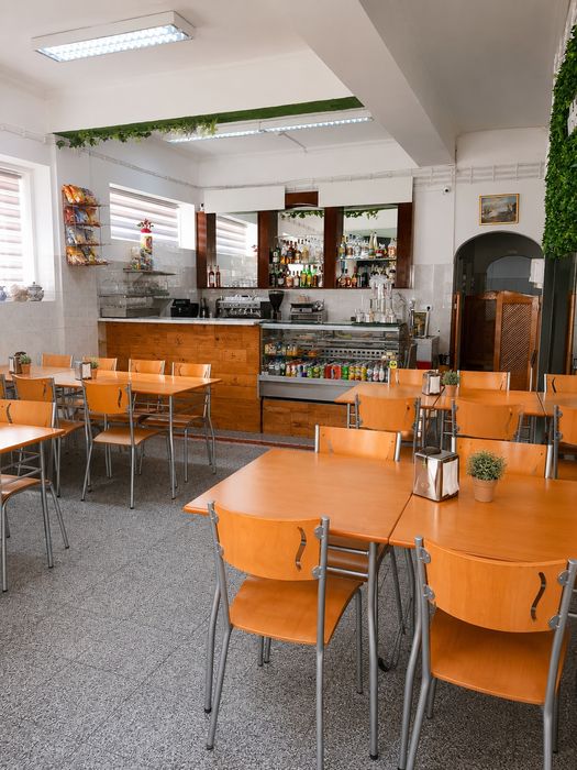 Trespasse de Café/Snack-Bar Equipado | 87,5 m² | 36 Lugares