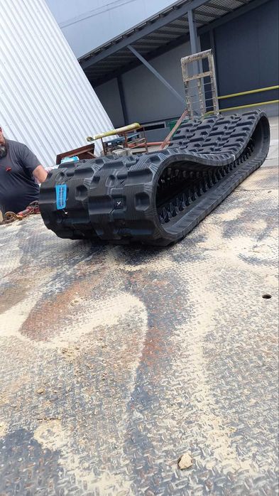 Гумова гусениця 320х86х52 , 
резиновая гусеница 320/86/52