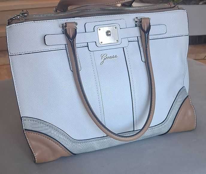 Torebka damska marki Guess