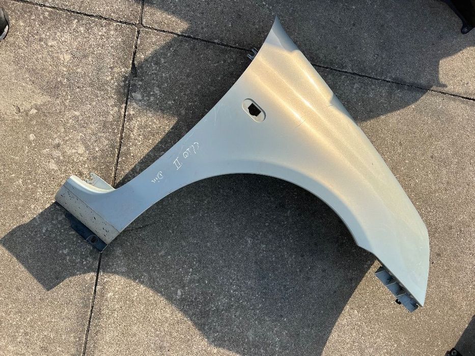 Guarda-lamas da frente direito Renault clio 2