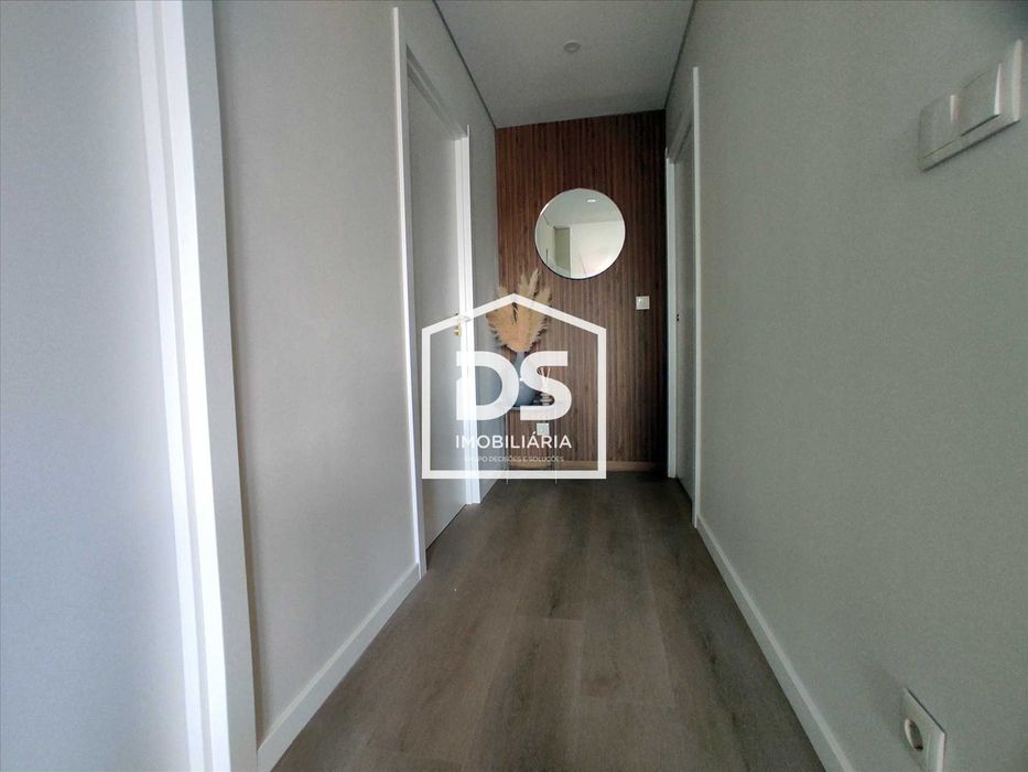 T3 Novo com Suite na Guarda | Design Moderno e Pré-Instalação de A/C