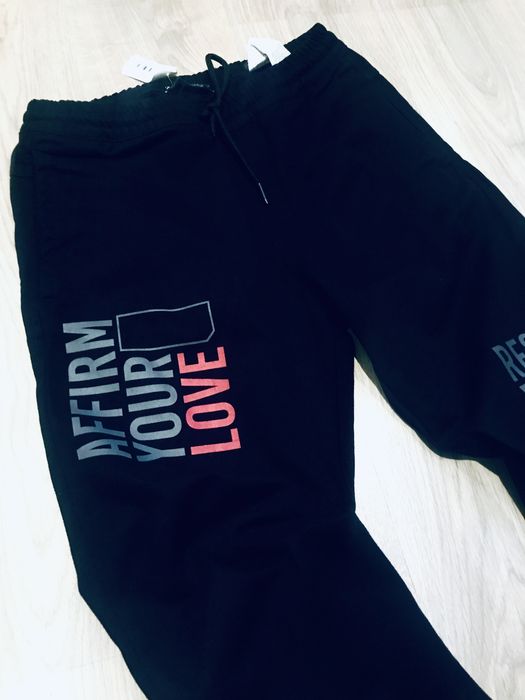 Spodnie Zara dresowe napisy unisex