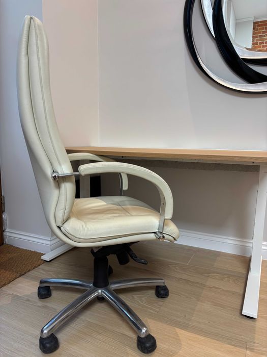 Fotel biurowy marki Nowy Styl