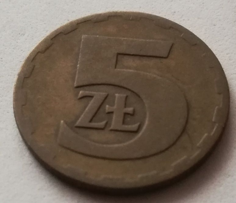 Moneta 5 zł z 1975r