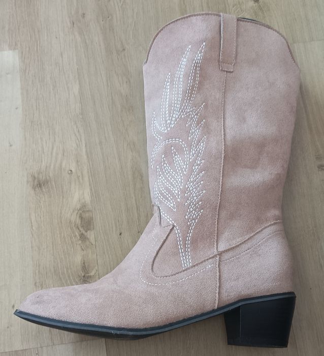 Botas cano alto beje
