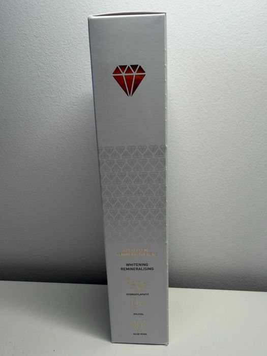 Wybielająca pasta do zębów Lydenti Elements- SIMWE (125ml)
