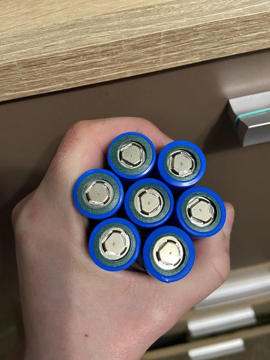 Акумулятори 18650 тесла