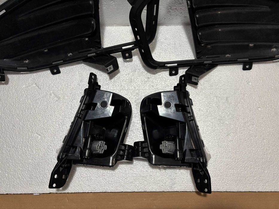 Права протитуманна фара з заглушкою Ford Edge 2019-2024 USA-2024 USA