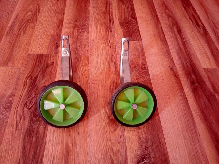 Sprzedam kola boczne