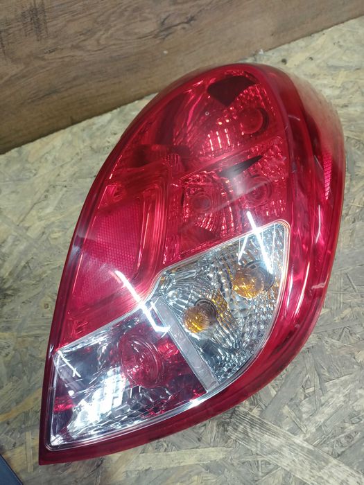 Hyundai i20 I 20 FL lift lampa tył tylna prawa lewa oryginał demontaż