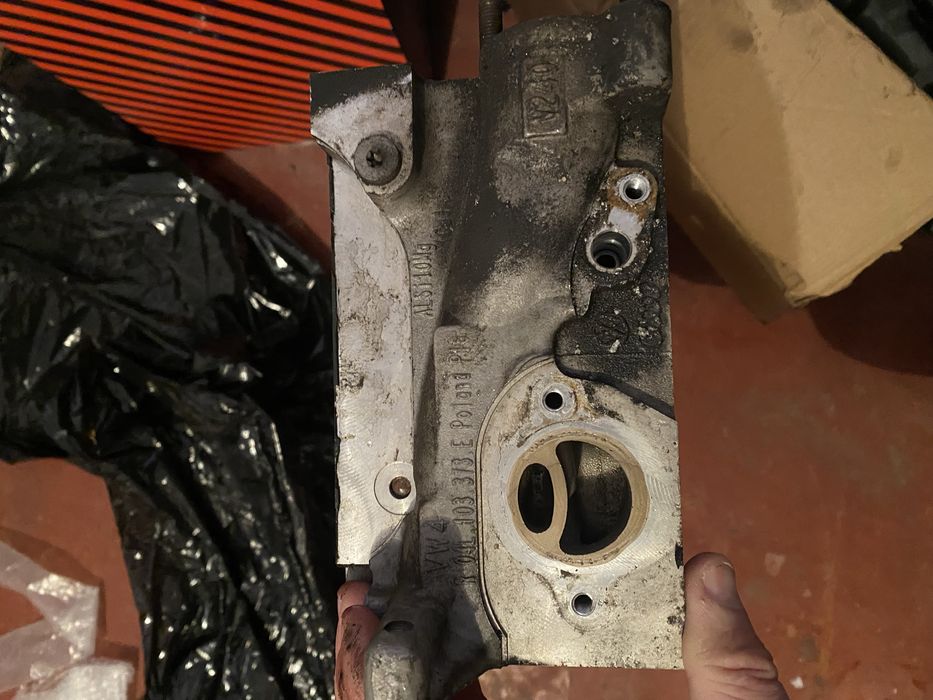 Головка блоку циліндрів volkswagen golf 7 1.6 tdi