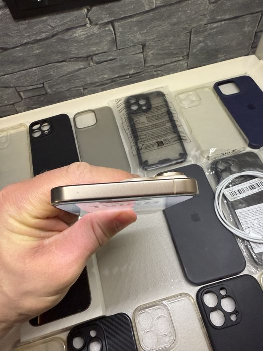 Продаю iPhone 16 Pro Max 256 GB (Desert Titanium)