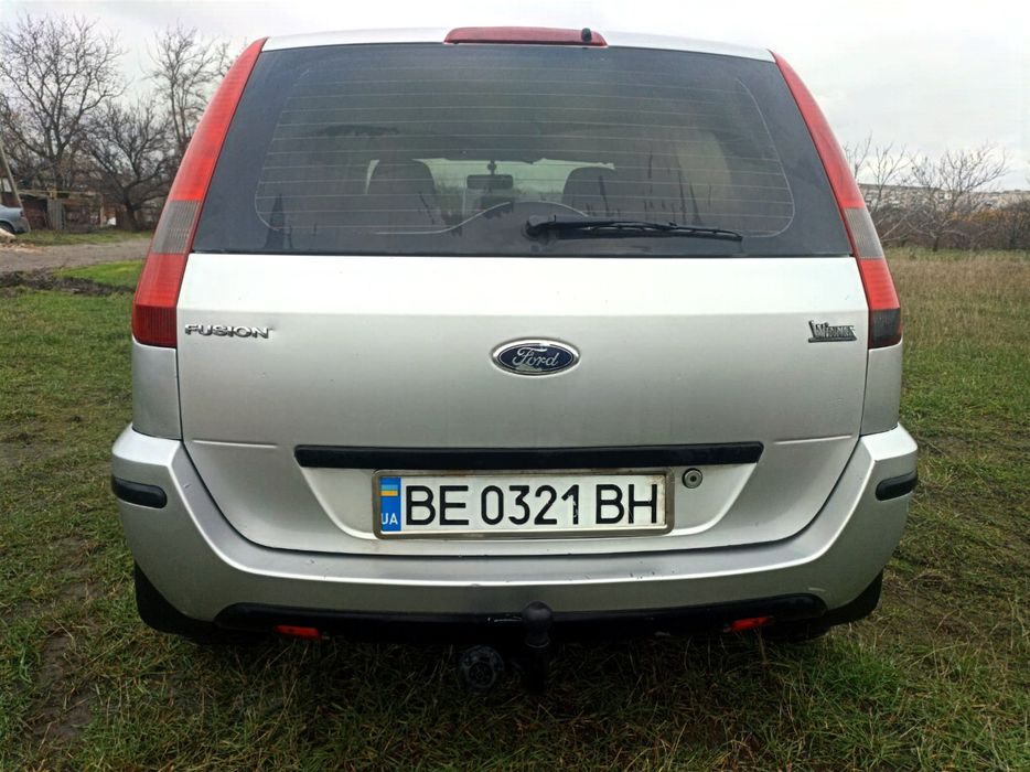 Терміново продам Ford Fusion 2003р