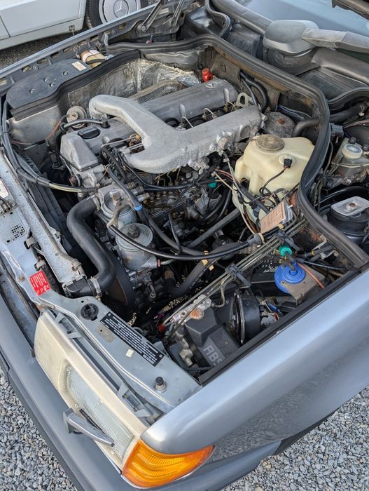 Mercedes Benz W124 300 TURBO DIESEL